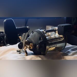 Cabela's Depthmaster Fishing Reel - Black and Gold